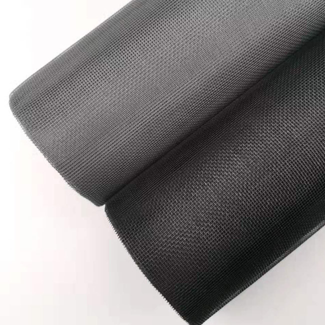 수영장과 안뜰을 위한 까만 18*14 0.33mm 목탄 섬유유리 곤충 메시